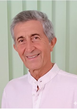 Dr. André Mergui